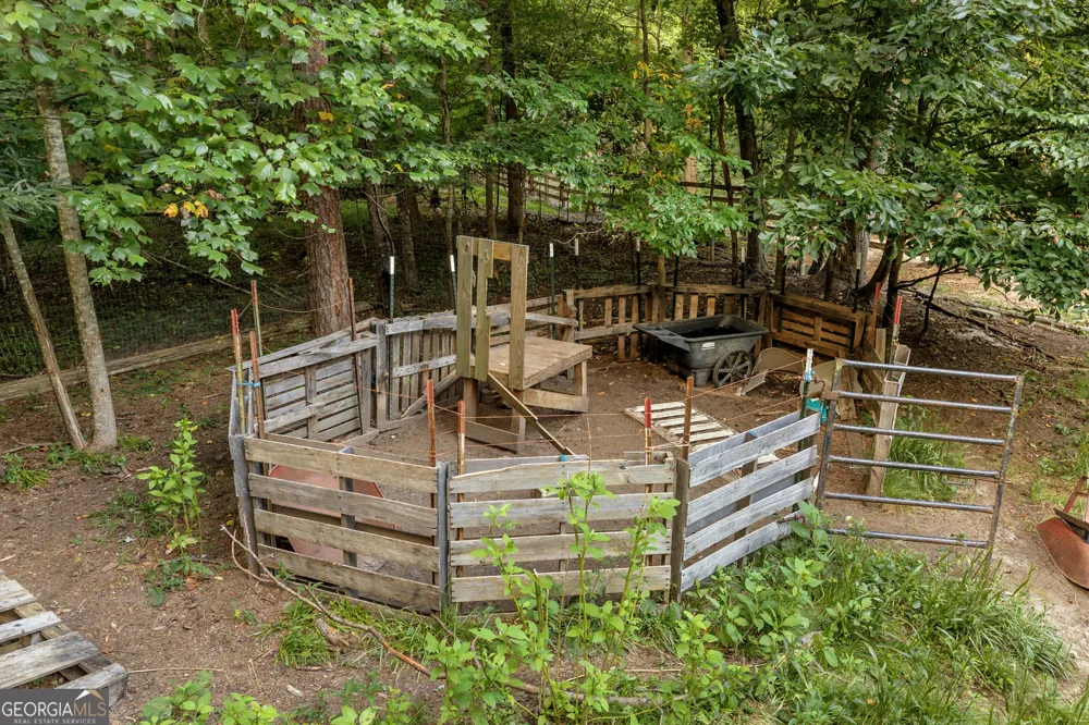 4165 Prather Bridge RD Toccoa, GA 30577