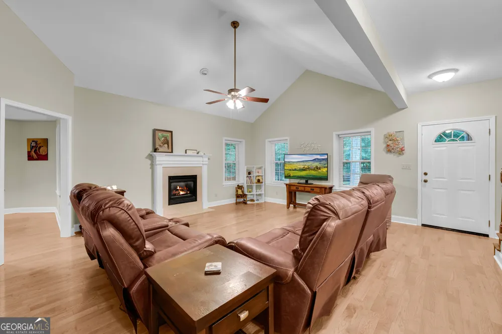 4165 Prather Bridge RD Toccoa, GA 30577