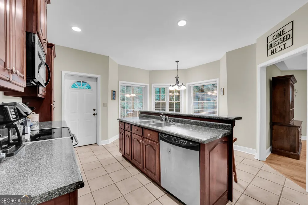 4165 Prather Bridge RD Toccoa, GA 30577