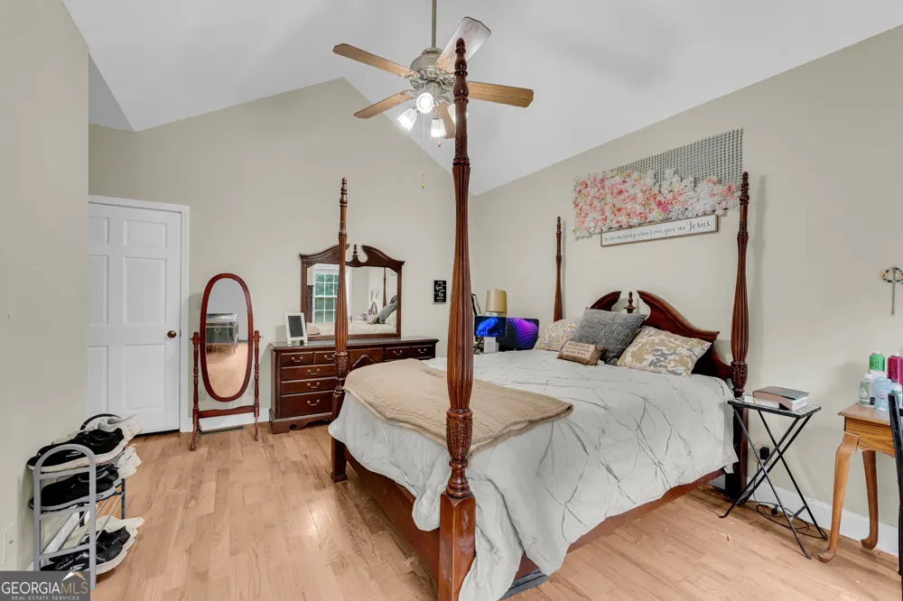 4165 Prather Bridge RD Toccoa, GA 30577
