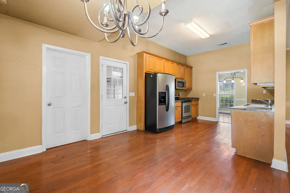 120 Blue Ridge DR Statesboro, GA 30458