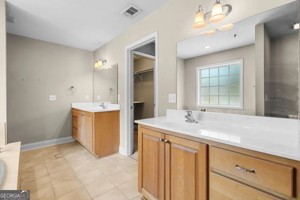 120 Blue Ridge DR Statesboro, GA 30458