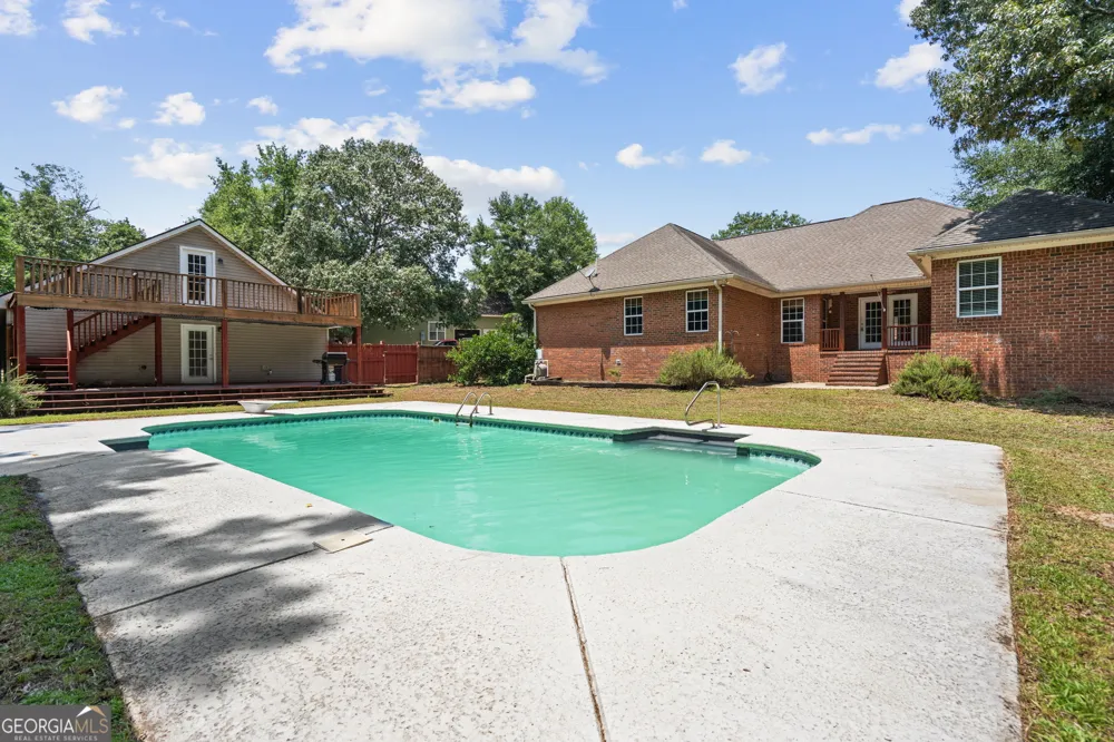 120 Blue Ridge DR Statesboro, GA 30458