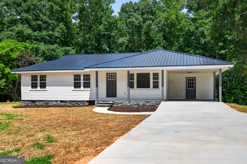 239 Wilcox RD LaGrange, GA 30241