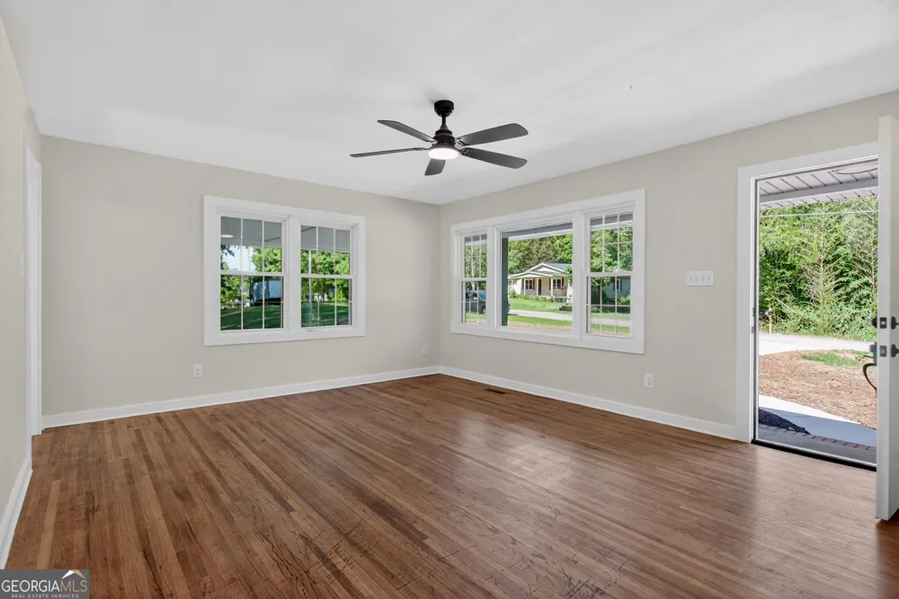 239 Wilcox RD LaGrange, GA 30241