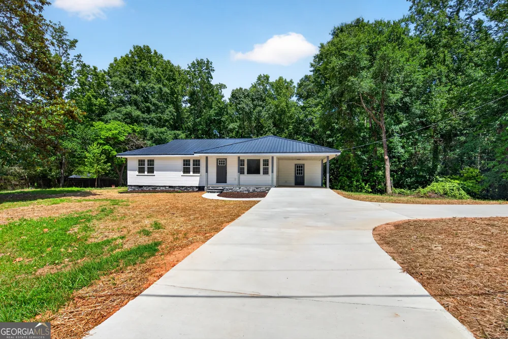 239 Wilcox RD LaGrange, GA 30241