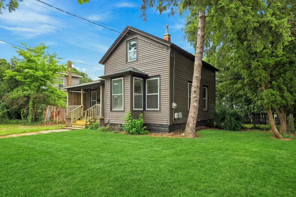316 E Division Street Dowagiac, MI 49047