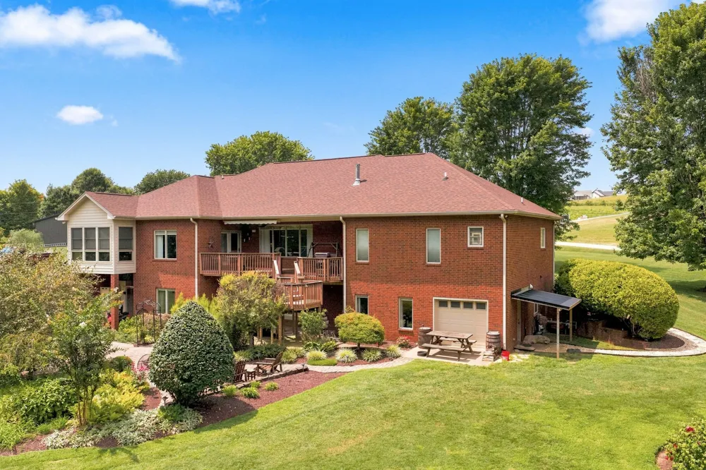 1624 Spencer Mill Rd Burns, TN 37029