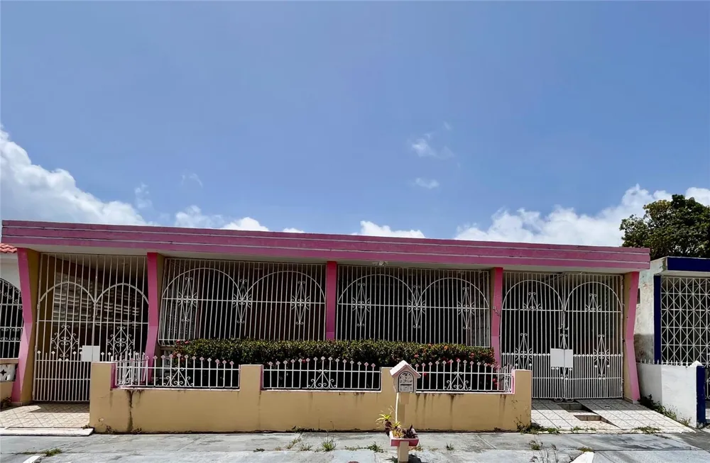 Urb Santa Isidra 2 #130 Fajardo, PR 00738