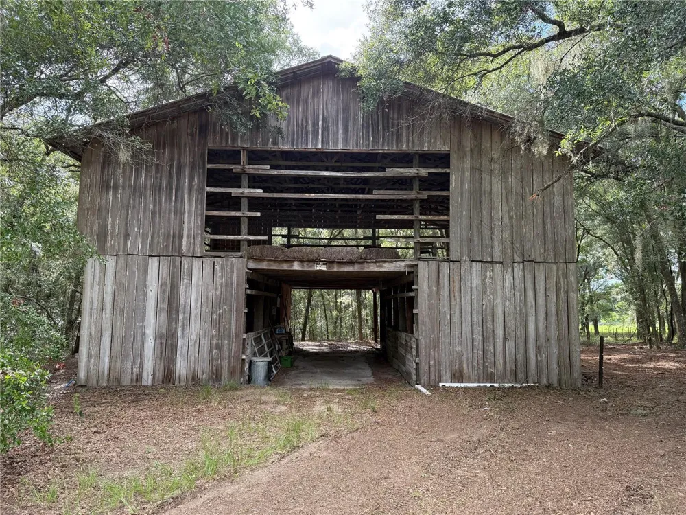 28430 ROBERTS DRIVE Brooksville, FL 34602