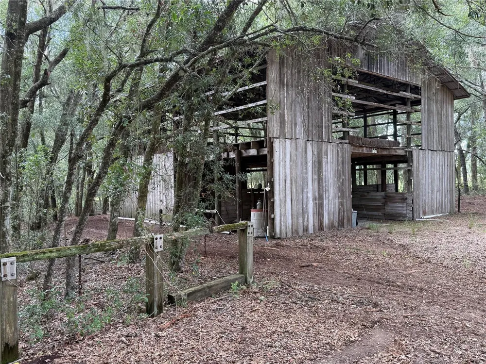 28430 ROBERTS DRIVE Brooksville, FL 34602