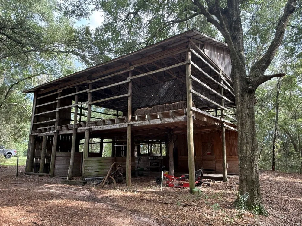 28430 ROBERTS DRIVE Brooksville, FL 34602