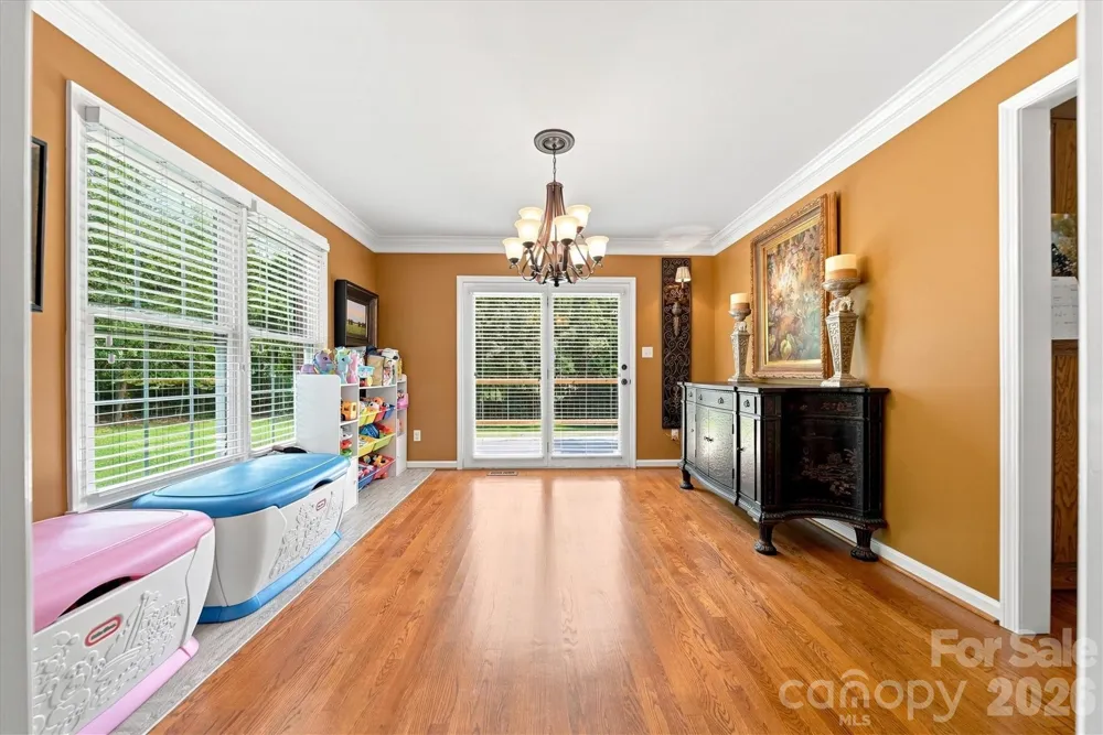 85 Charleston Court Hickory, NC 28601