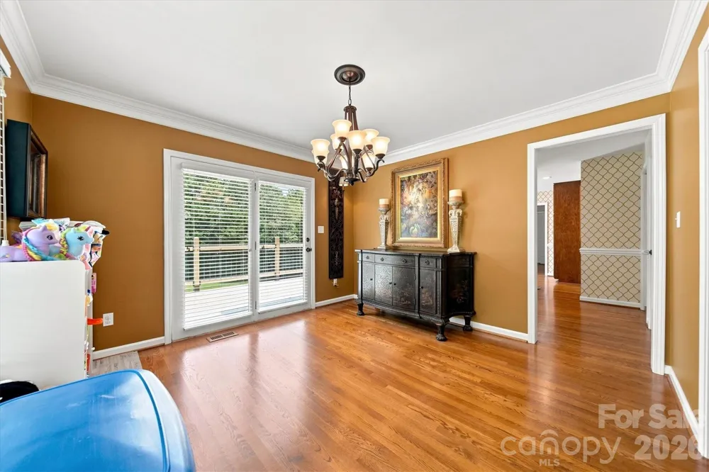 85 Charleston Court Hickory, NC 28601