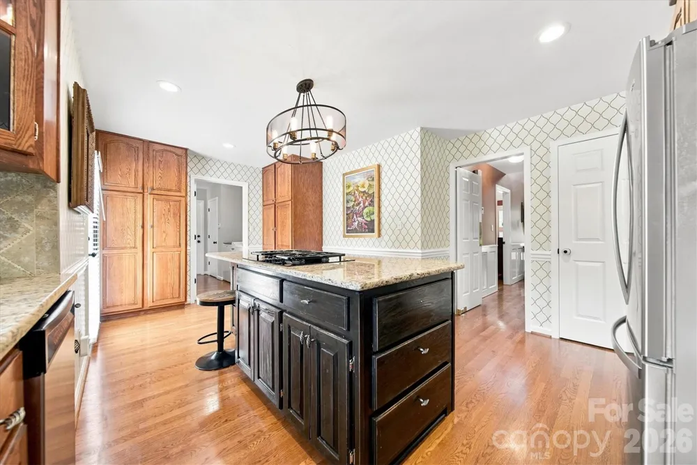 85 Charleston Court Hickory, NC 28601