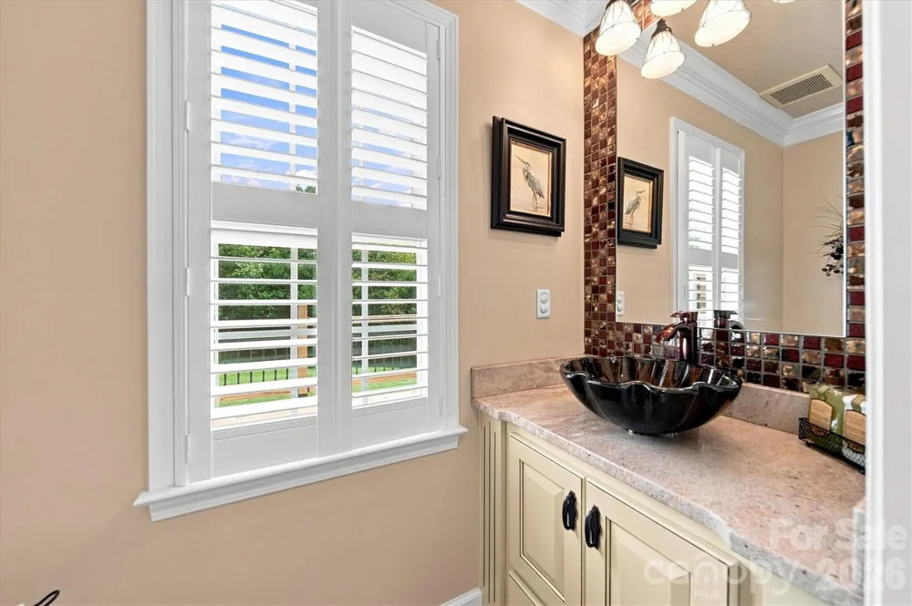 85 Charleston Court Hickory, NC 28601