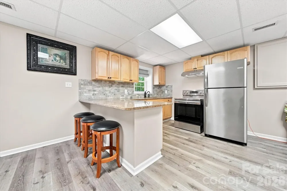 85 Charleston Court Hickory, NC 28601