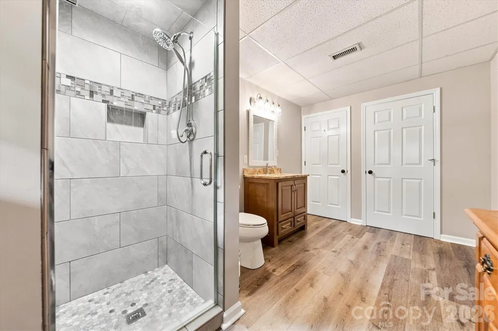 85 Charleston Court Hickory, NC 28601