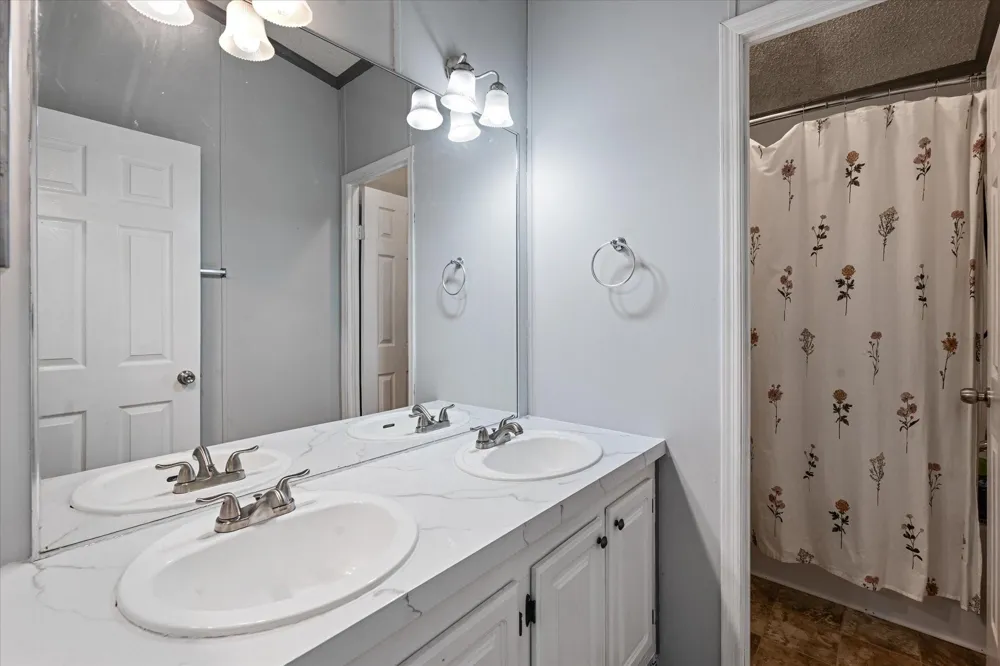 1715 Meyer Road Beasley, TX 77417