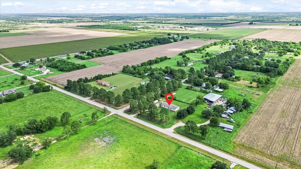 1715 Meyer Road Beasley, TX 77417