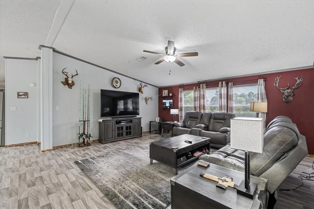 1715 Meyer Road Beasley, TX 77417