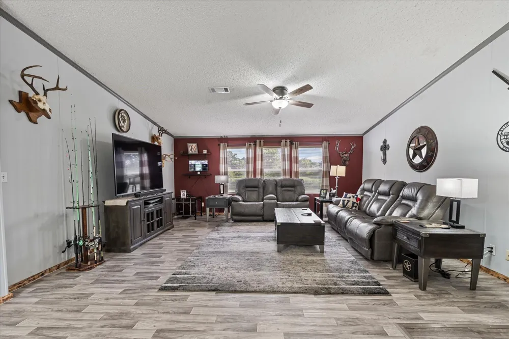 1715 Meyer Road Beasley, TX 77417