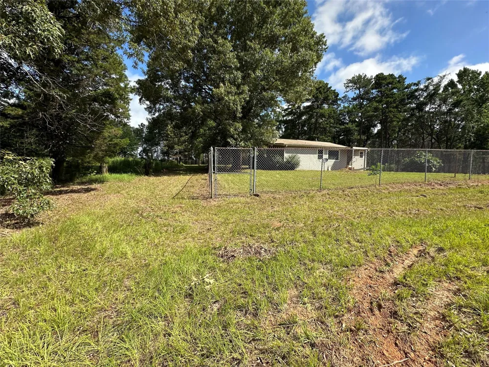 3932 Fern Lake Cutoff Marshall, TX 75672