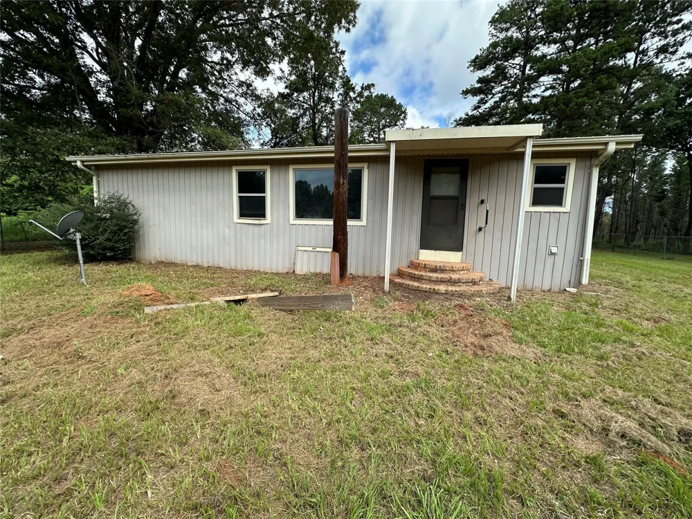 3932 Fern Lake Cutoff Marshall, TX 75672