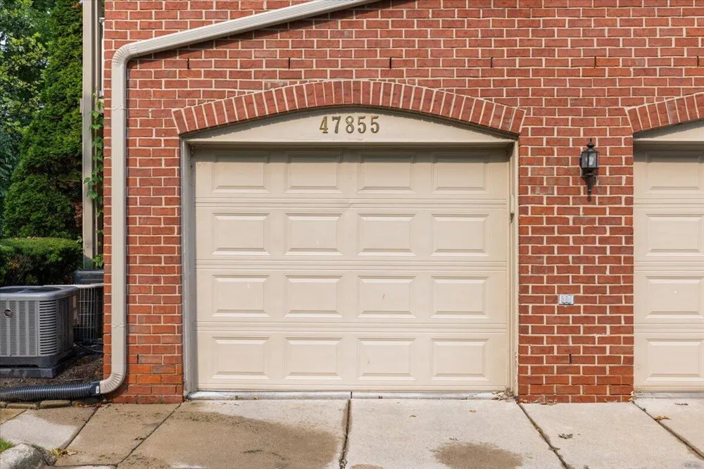 47855 Cardiff Avenue Canton, MI 48188