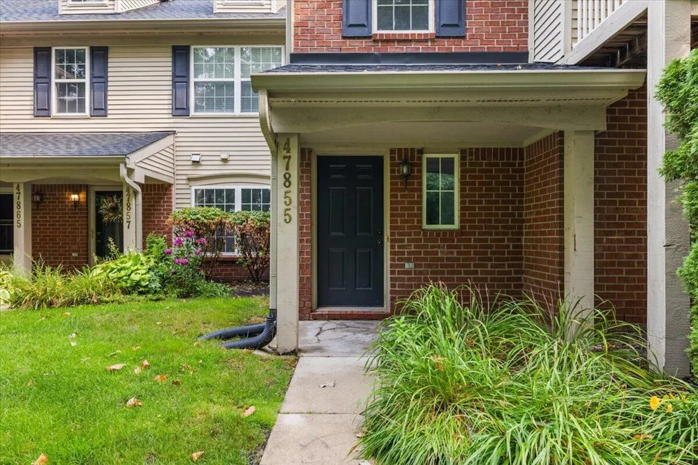 47855 Cardiff Avenue Canton, MI 48188