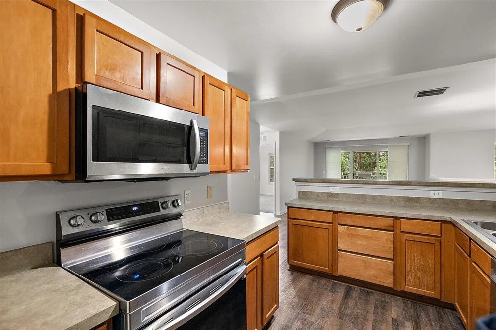 47855 Cardiff Avenue Canton, MI 48188