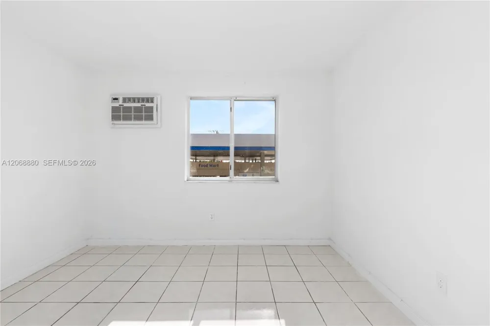 345 W 68th St #202 Hialeah, FL 33014