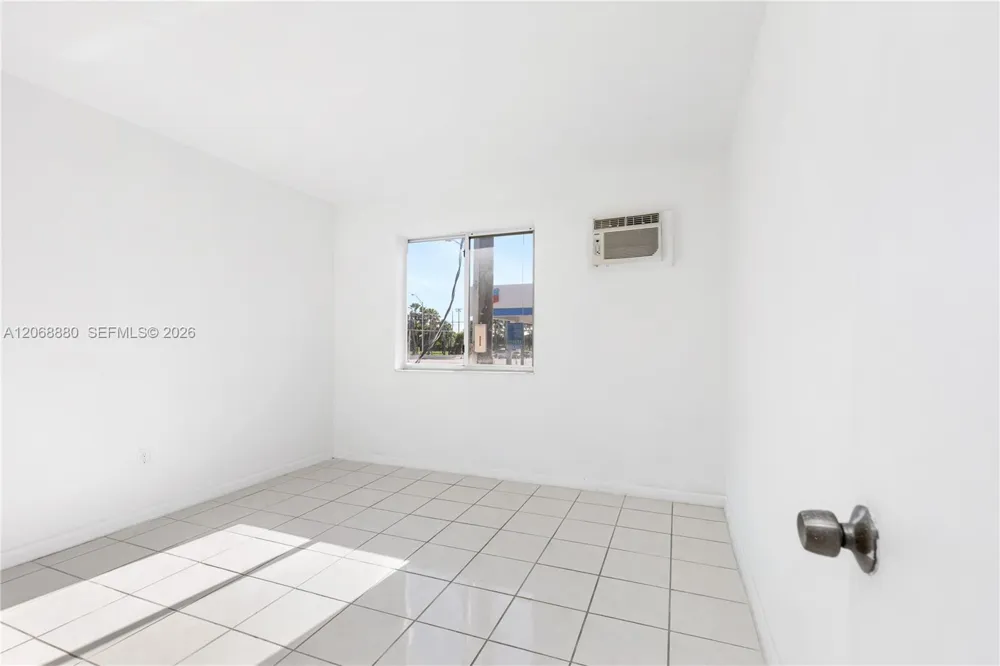 345 W 68th St #202 Hialeah, FL 33014