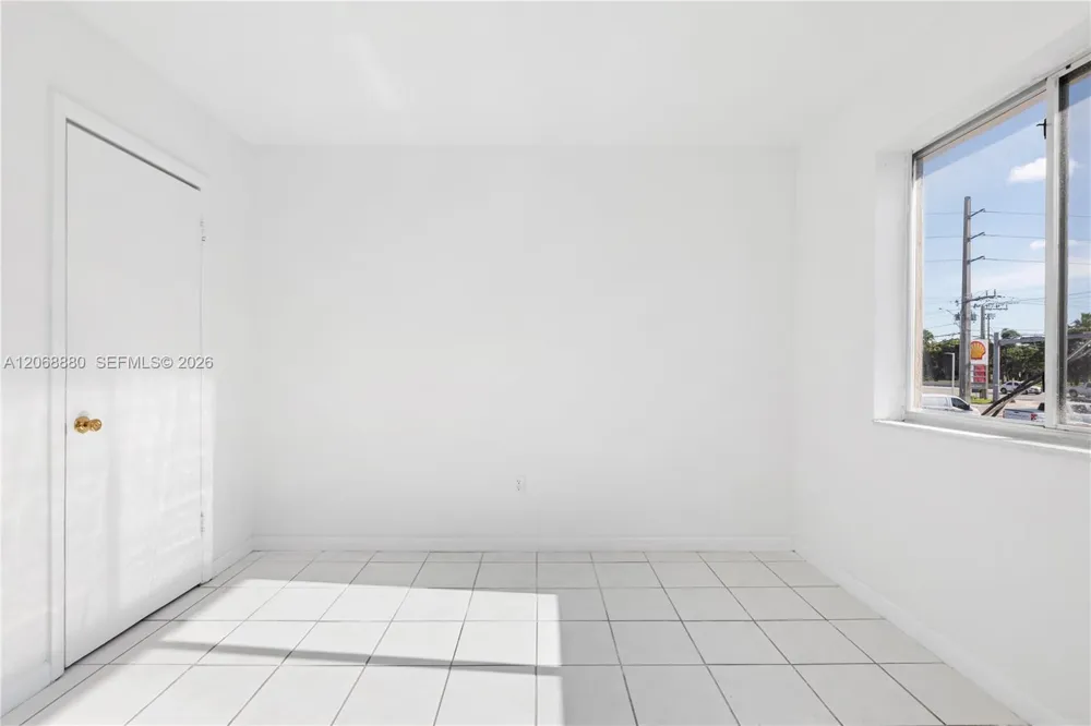 345 W 68th St #202 Hialeah, FL 33014