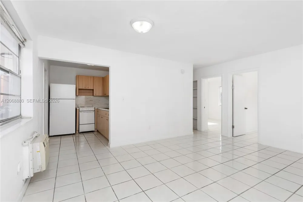 345 W 68th St #202 Hialeah, FL 33014