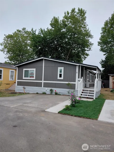 22111 108th Avenue SE #5
