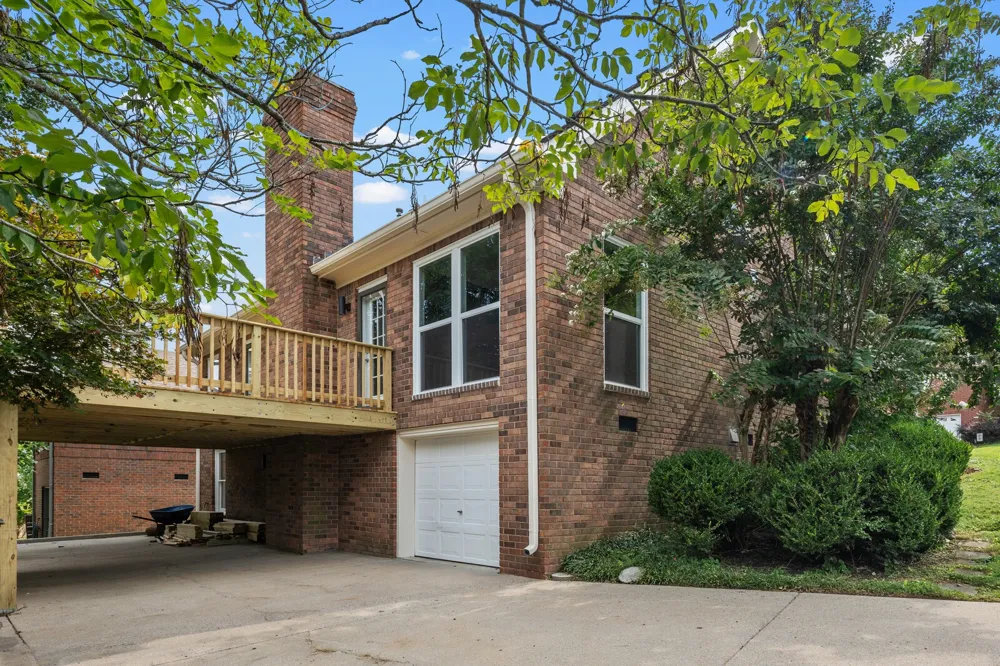 204 Breakwater Dr Hendersonville, TN 37075