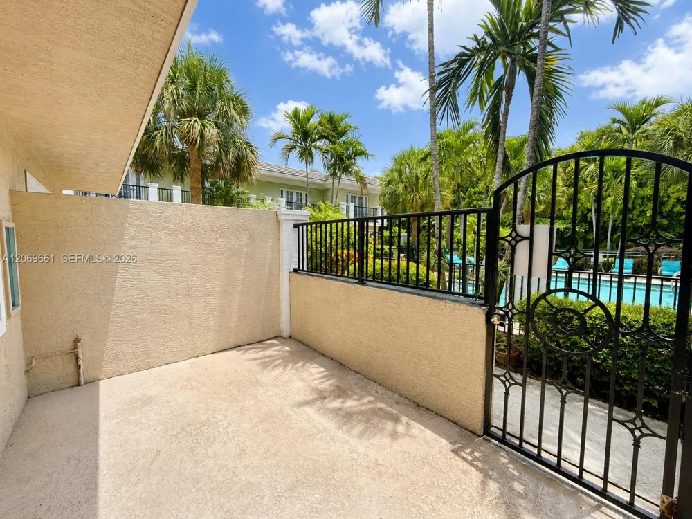 1000 Palm Trl #3 Delray Beach, FL 33483