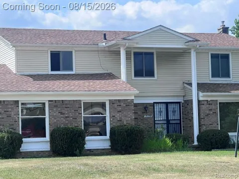 28665 Hallcroft Court