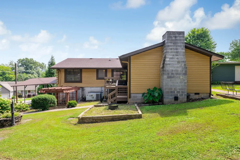 407 White Road Chattanooga, TN 37421