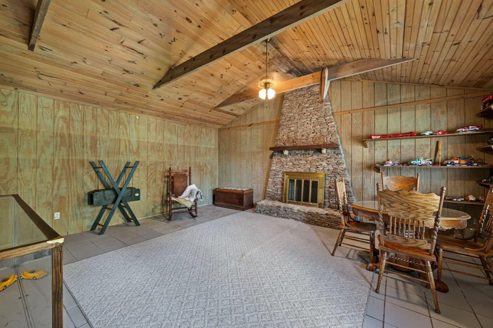 407 White Road Chattanooga, TN 37421