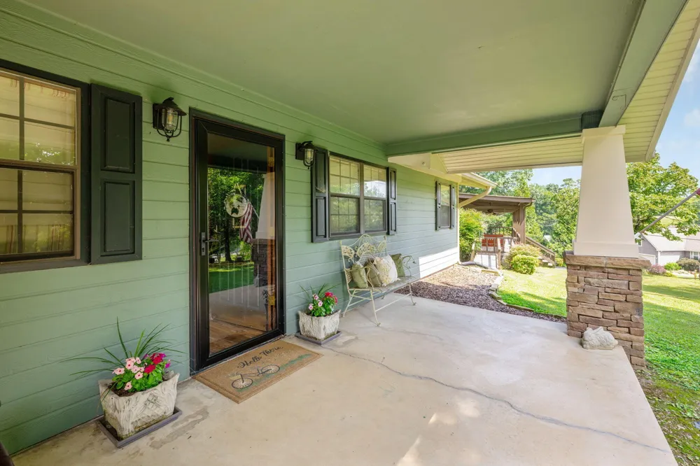 407 White Road Chattanooga, TN 37421
