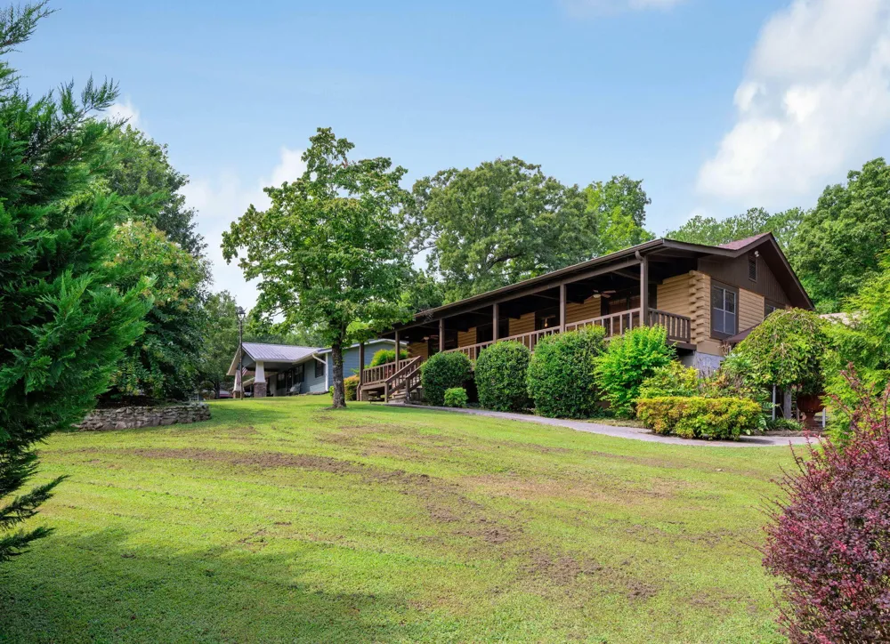 407 White Road Chattanooga, TN 37421