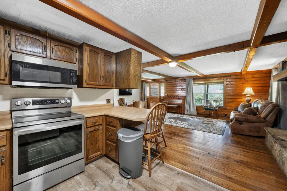 407 White Road Chattanooga, TN 37421