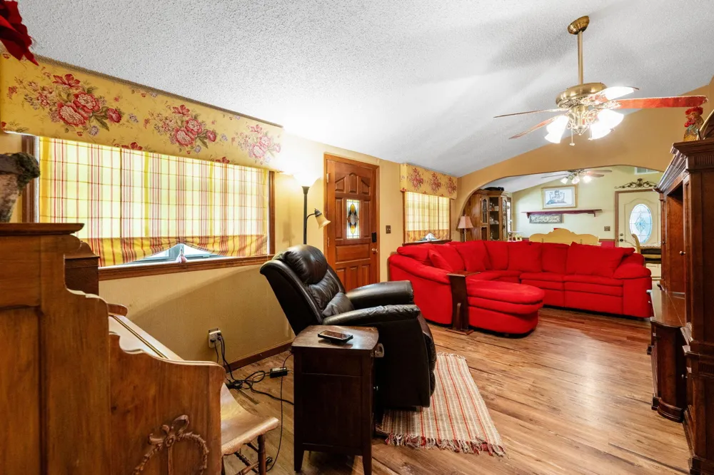 407 White Road Chattanooga, TN 37421