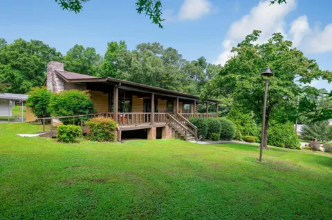 407 White Road