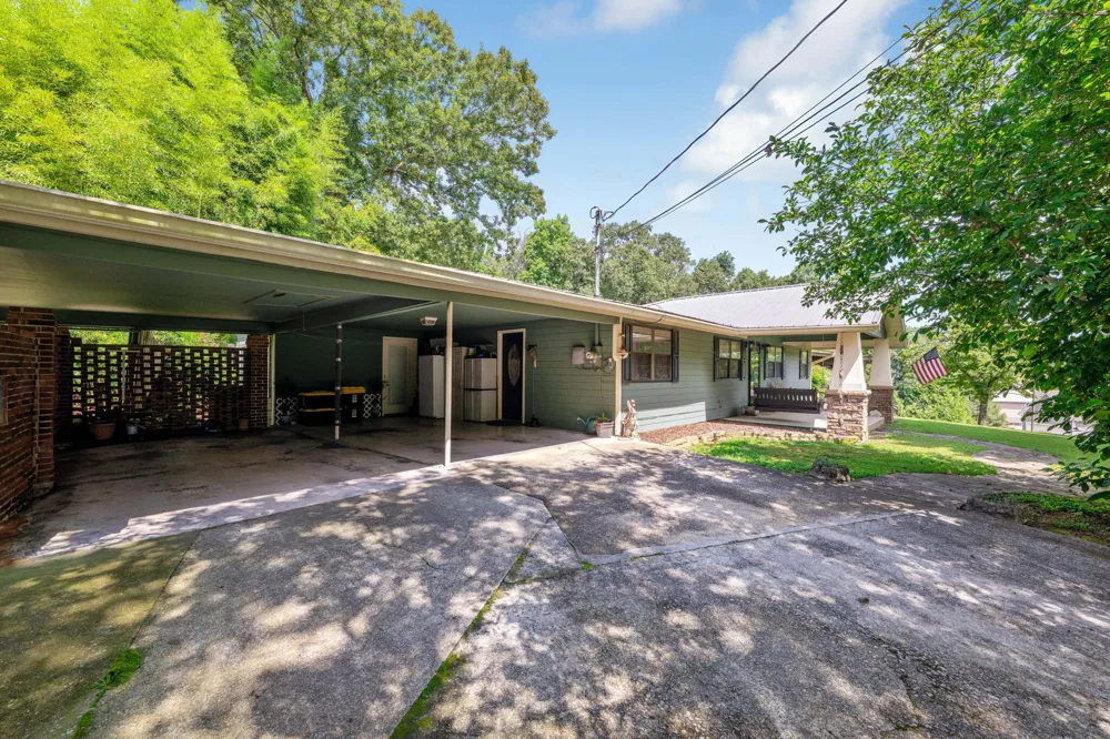 407 White Road Chattanooga, TN 37421