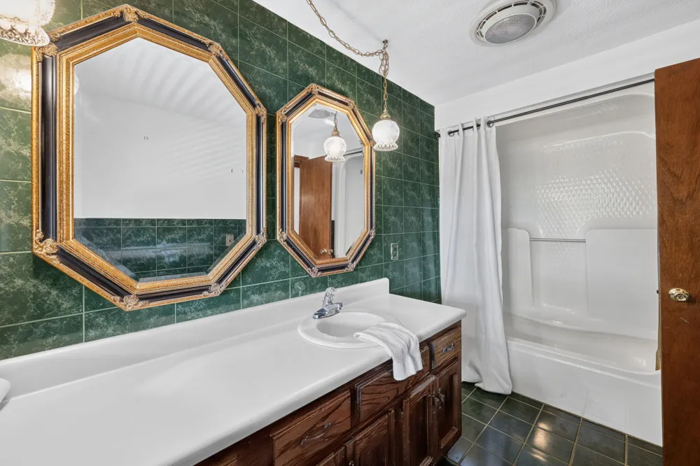 407 White Road Chattanooga, TN 37421