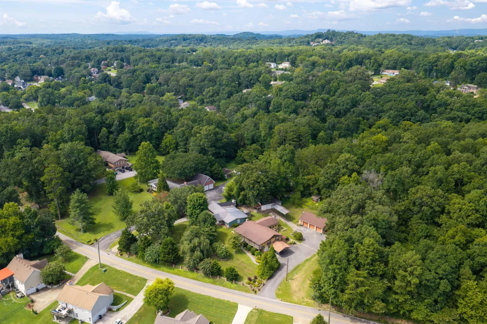407 White Road Chattanooga, TN 37421