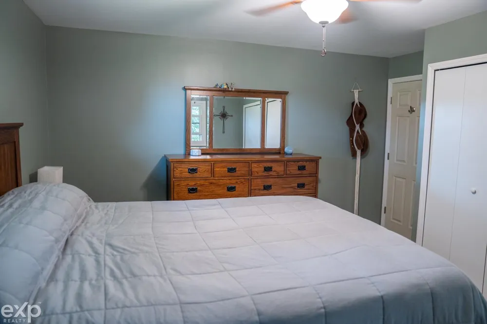 2754 Hayes Road Yale City, MI 48097